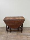 Antieke hangoor tafel
